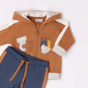I do navy, brown and grey cool jogger set